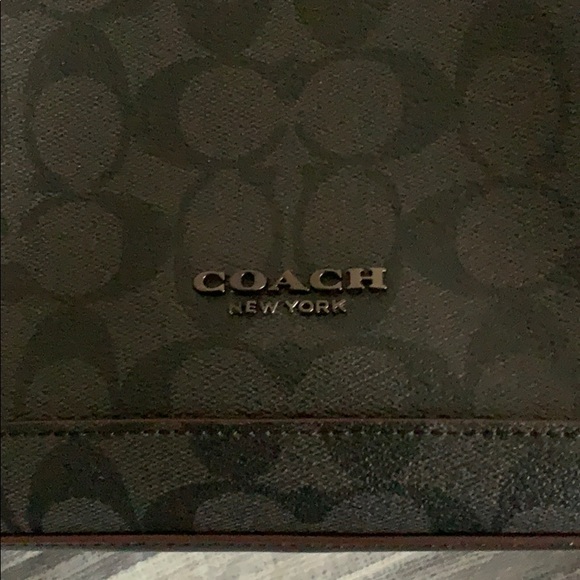 Coach CrossBody - Picture 3 of 5